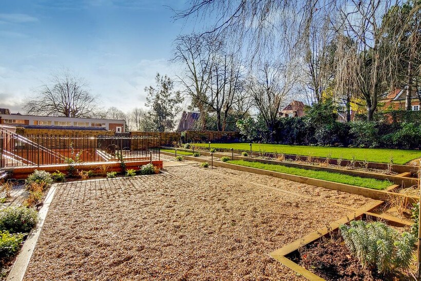 Fitzjohn's Avenue, London, NW3 1 bed apartment to rent - £3,098 pcm (£715 pw)