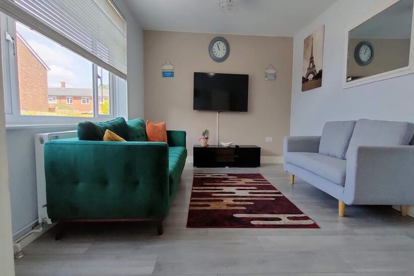 Mountjoy Close, London SE2 3 bed terraced house to rent - £2,300 pcm (£531 pw)