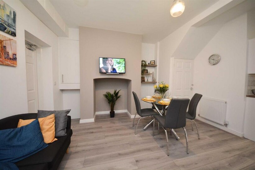 Ashland Avenue, Swinley, Wigan, WN1 2DP 1 bed in a house share to rent - £693 pcm (£160 pw)