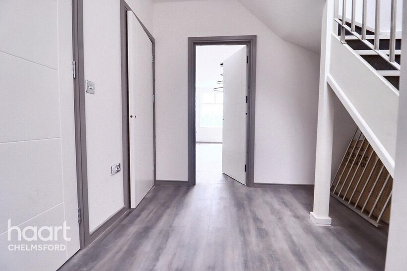 London Road, Westcliff-on-Sea 1 bed duplex to rent - £1,295 pcm (£299 pw)