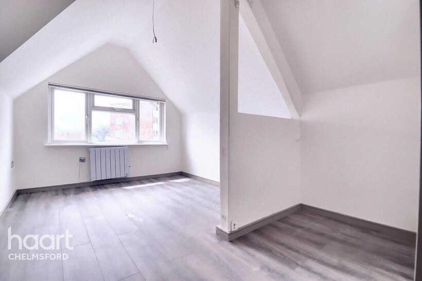 London Road, Westcliff-on-Sea 1 bed duplex to rent - £1,295 pcm (£299 pw)