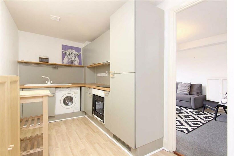 Wapping High Street, London E1W 1 bed flat to rent - £2,097 pcm (£484 pw)