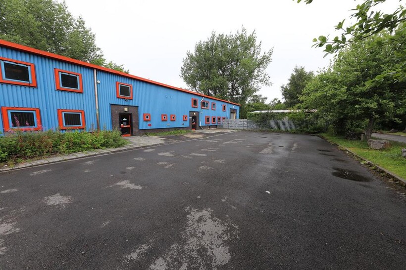 Hirwaun Industrial Estate, Hirwaun... Property to rent - £3,333 pcm (£769 pw)