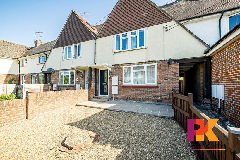 Berwick Road, Marlow SL7 3 bed terraced house to rent - £583 pcm (£135 pw)