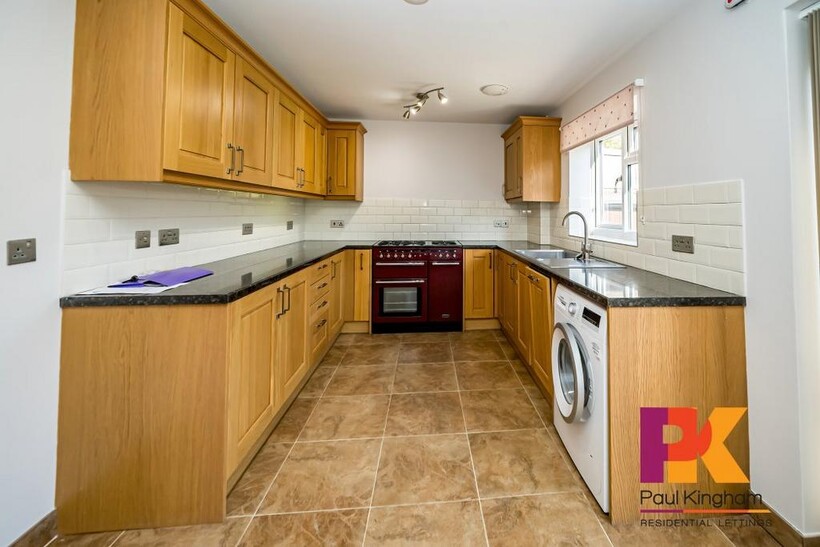Berwick Road, Marlow SL7 3 bed terraced house to rent - £583 pcm (£135 pw)