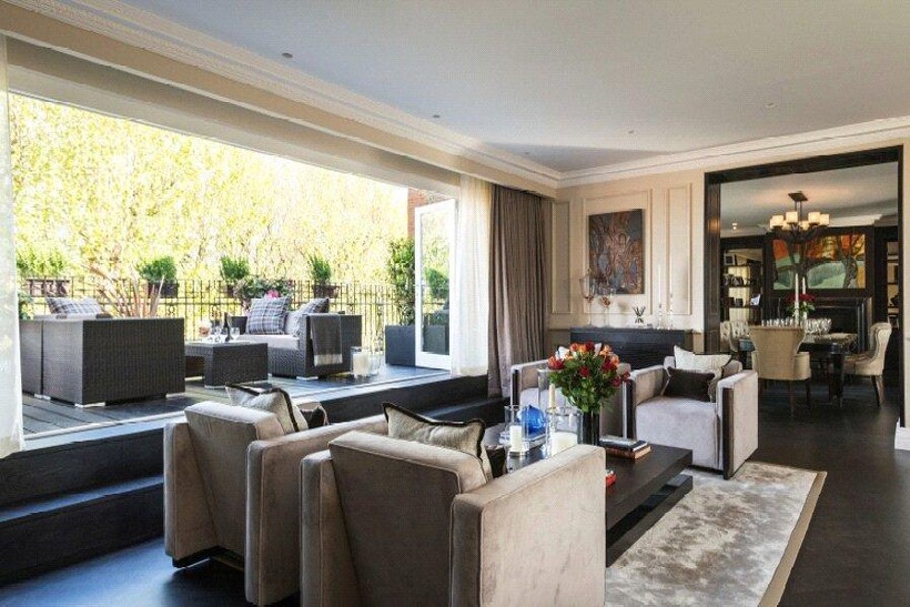 Egerton Gardens, Knightsbridge... 4 bed flat to rent - £16,250 pcm (£3,750 pw)