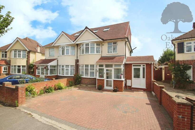 Cherry Orchard, West Drayton UB7 5 bed semi-detached house to rent - £4,100 pcm (£946 pw)