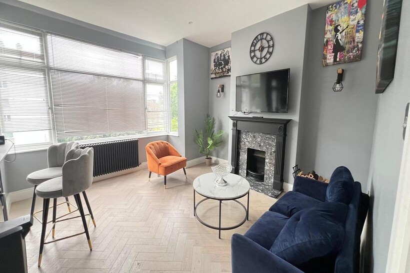 Leigham Court Road, London SW16 3 bed maisonette to rent - £3,200 pcm (£738 pw)