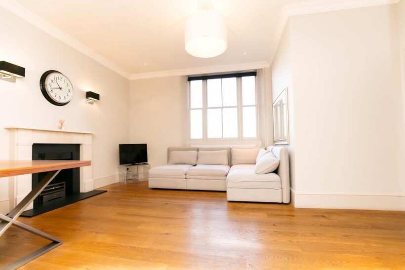 PENTLAND HOUSE, EARLS COURT, SW5 2 bed apartment to rent - £3,142 pcm (£725 pw)