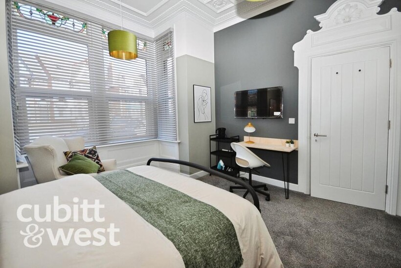 AVAILABLE WITH NO DEPOSIT London Road... 1 bed in a house share to rent - £775 pcm (£179 pw)