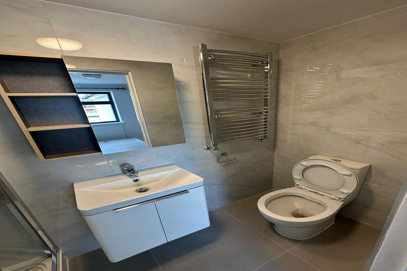 Pield Heath Road, Uxbridge UB8 1 bed in a house share to rent - £1,049 pcm (£242 pw)