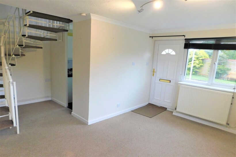 Elizabeth Way, Colchester CO7 1 bed semi-detached house to rent - £875 pcm (£202 pw)