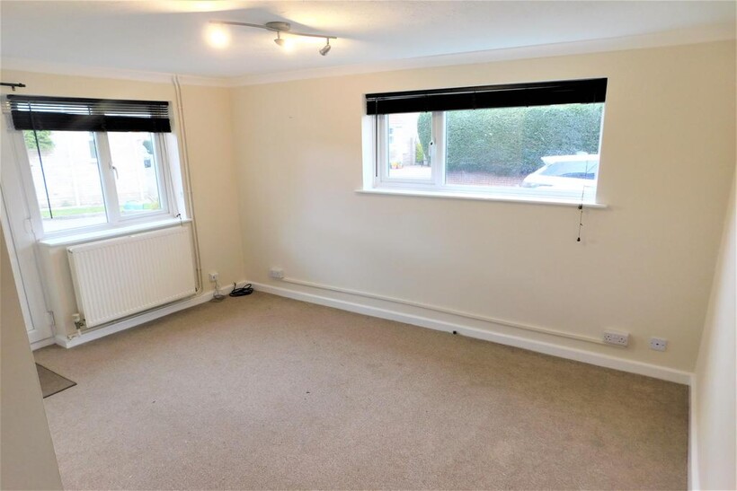 Elizabeth Way, Colchester CO7 1 bed semi-detached house to rent - £875 pcm (£202 pw)