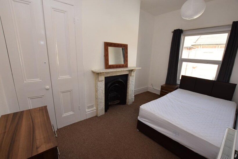 St Pauls Road, Northampton NN2 1 bed in a house share to rent - £465 pcm (£107 pw)