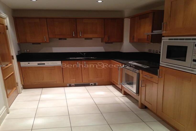 Chelsea Vista, Imperial Wharf SW6 2 bed apartment to rent - £3,150 pcm (£727 pw)