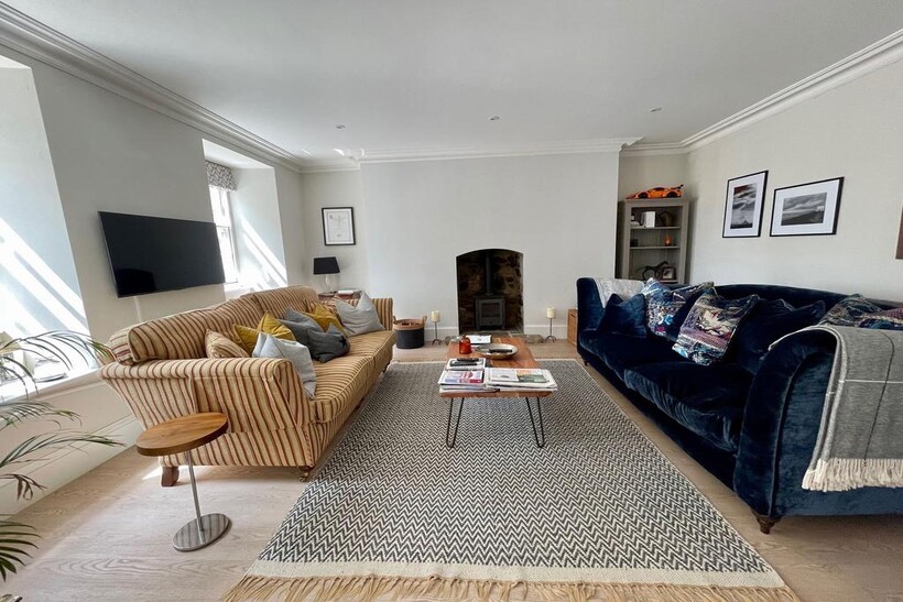 La Rue De La Pointe, St Peter JE3 3 bed semi-detached house to rent - £3,495 pcm (£807 pw)