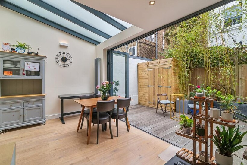 Southerton Road, Hammersmith W6 5 bed terraced house to rent - £6,200 pcm (£1,431 pw)