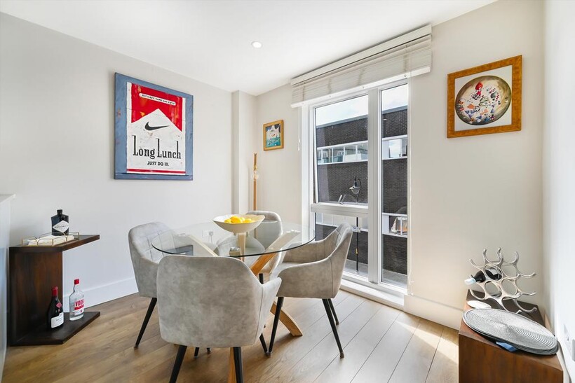 Lamb Walk, London, SE1 2 bed flat to rent - £3,098 pcm (£715 pw)