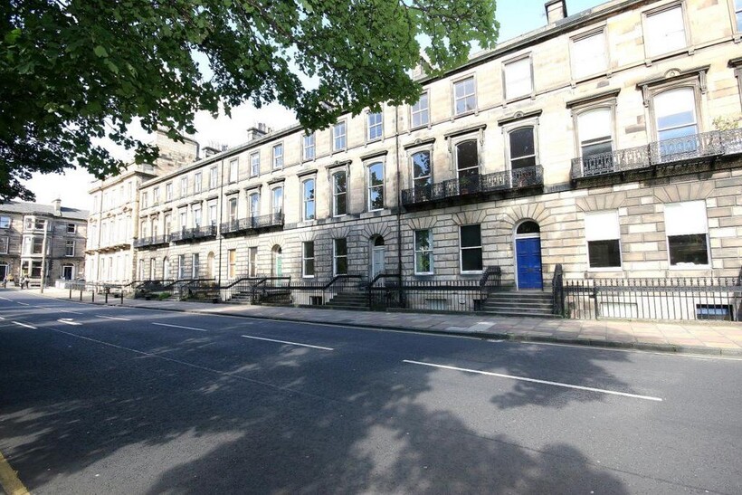 Chester Street, West End, Edinburgh 4 bed flat to rent - £3,995 pcm (£922 pw)