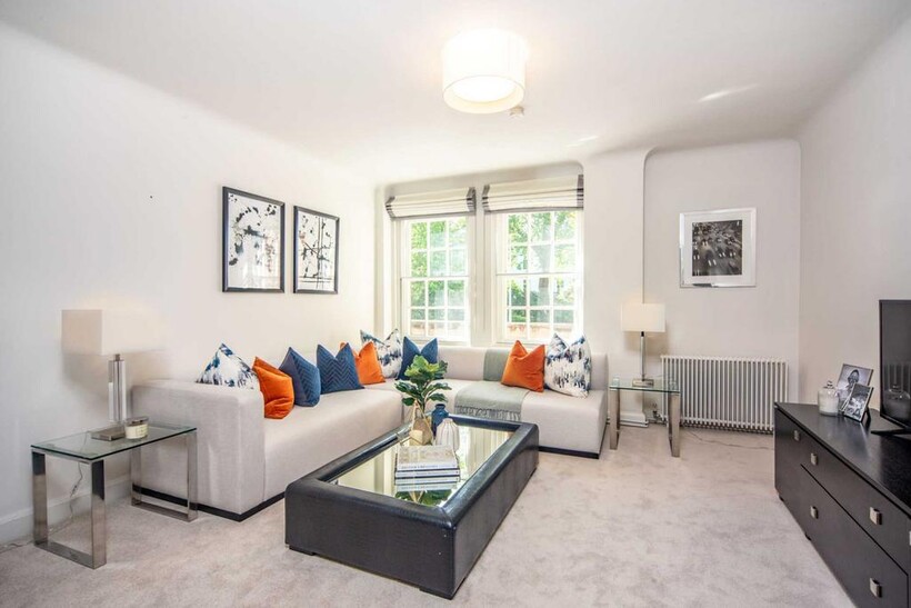 Fulham Road, London SW3 2 bed flat to rent - £4,116 pcm (£950 pw)