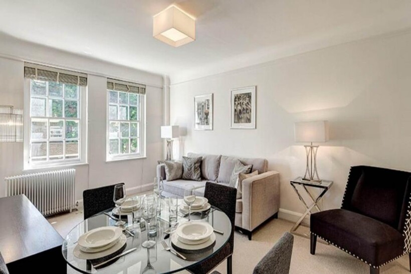 Fulham Road, London SW3 2 bed flat to rent - £4,225 pcm (£975 pw)