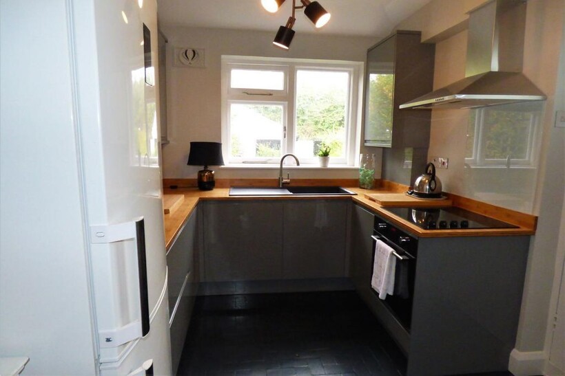 Princes Gardens, London, 4 bed terraced house to rent - £3,300 pcm (£762 pw)