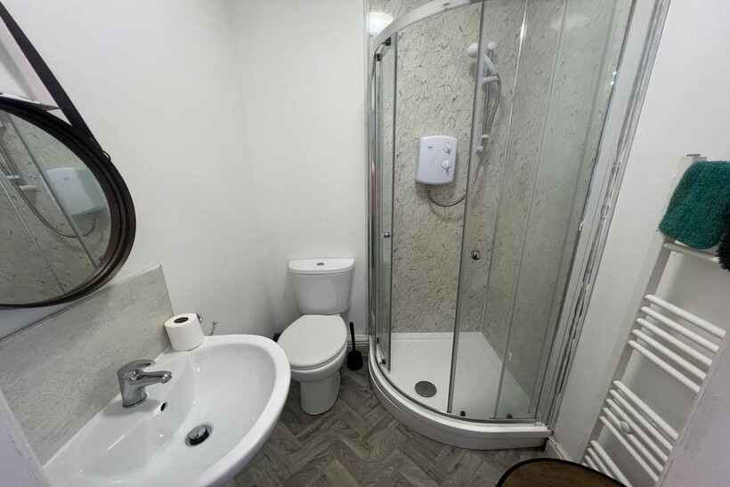 St Helens Road, Leigh, Leigh, WN7 1 bed in a house share to rent - £540 pcm (£125 pw)