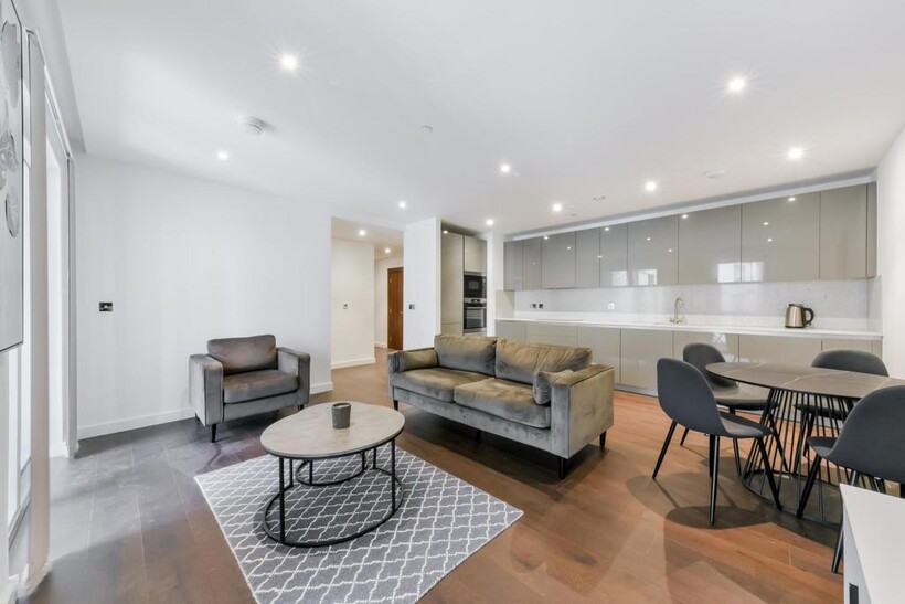 Lexington Gardens, Nine Elms, London... 2 bed flat to rent - £3,948 pcm (£911 pw)