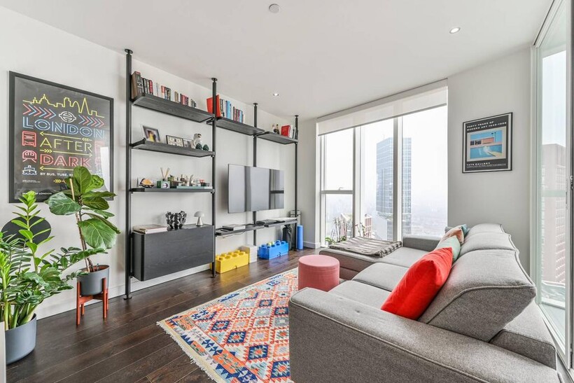Wandsworth Road, SW8, Nine Elms... 2 bed flat to rent - £3,476 pcm (£802 pw)