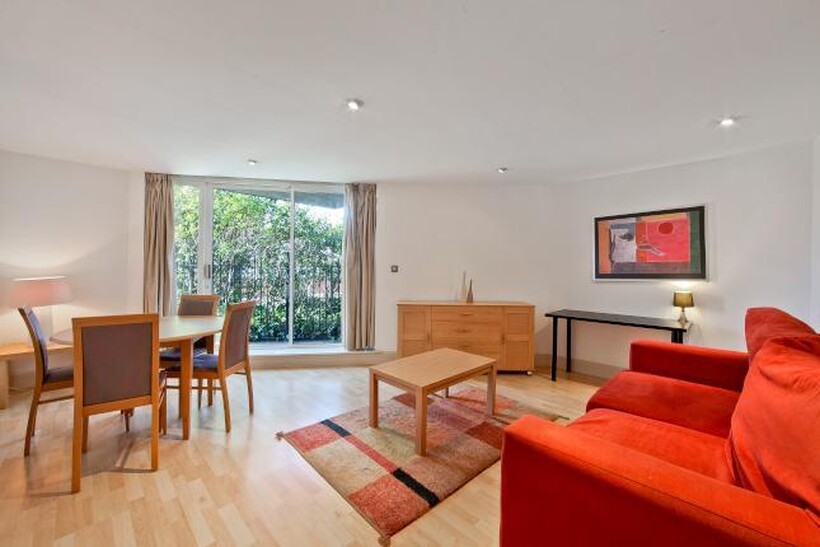 Newton Place, London E14 1 bed apartment to rent - £1,950 pcm (£450 pw)
