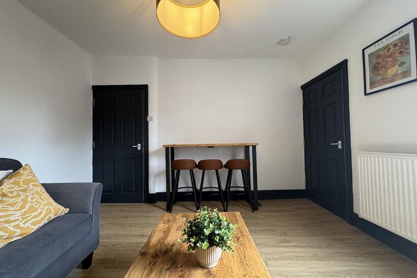 Nottingham NG7 3 bed house to rent - £521 pcm (£120 pw)