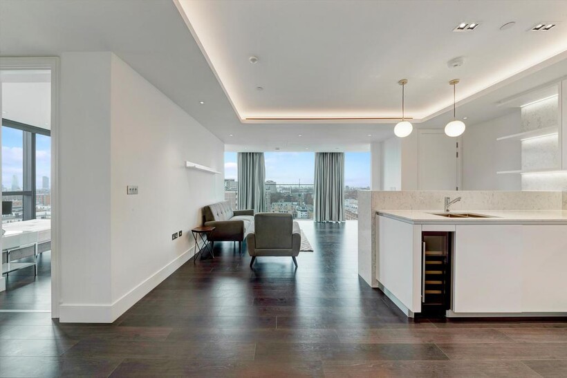 Carrara Tower, 250 City Road, EC1V 1 bed flat to rent - £3,550 pcm (£819 pw)