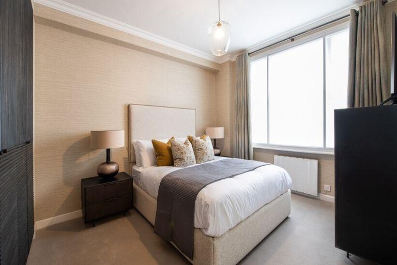 Hill Street, London W1J 2 bed apartment to rent - £5,460 pcm (£1,260 pw)