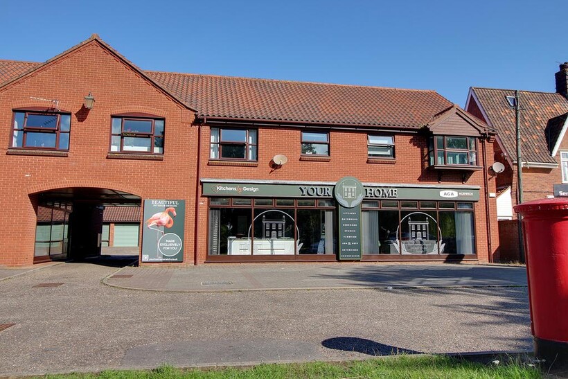 PLUMSTEAD ROAD Retail property (high street) to rent - £2,167 pcm (£500 pw)