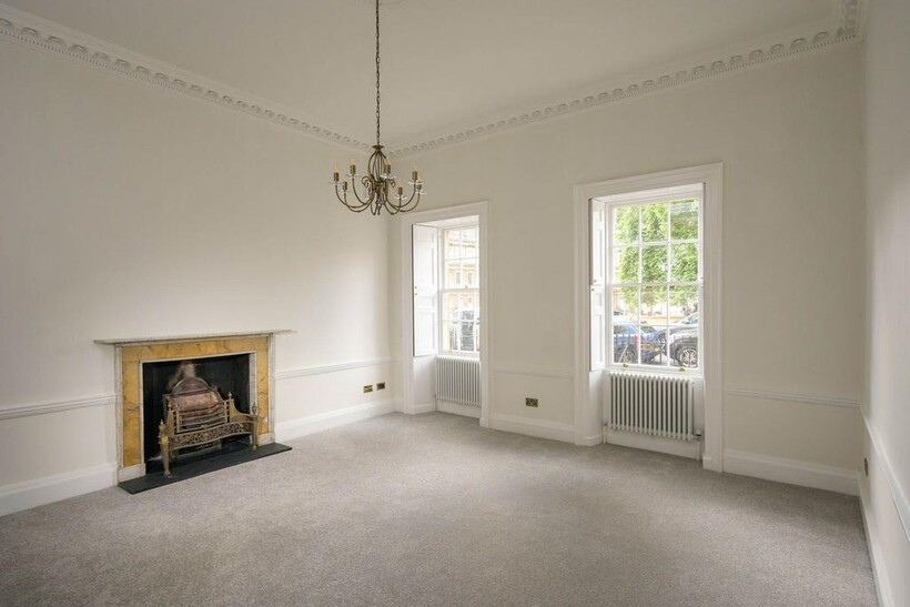 The Circus 3 bed apartment to rent - £3,800 pcm (£877 pw)