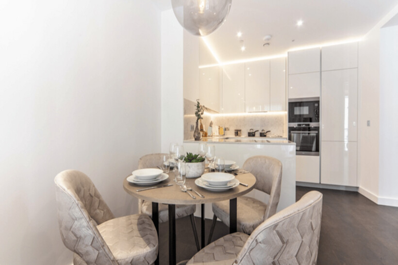 Ponton Road, The Residence, London, SW11 2 bed apartment to rent - £5,590 pcm (£1,290 pw)