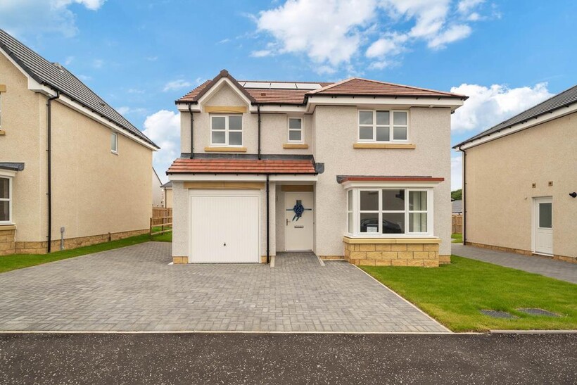 Caplethill Road, Paisley 4 bed detached house to rent - £2,295 pcm (£530 pw)