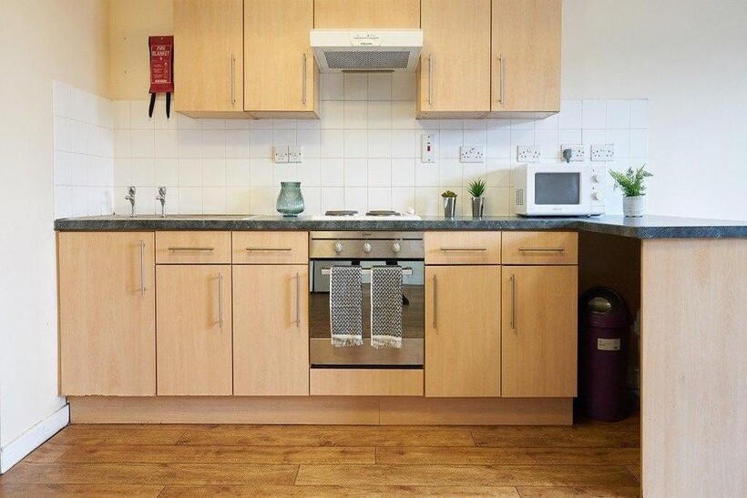 Newcastle Street, Sheffield S1 1 bed in a flat share to rent - £412 pcm (£95 pw)