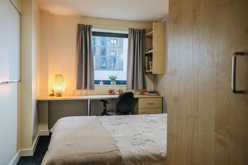 Broad Street, Sheffield S2 1 bed in a flat share to rent - £412 pcm (£95 pw)