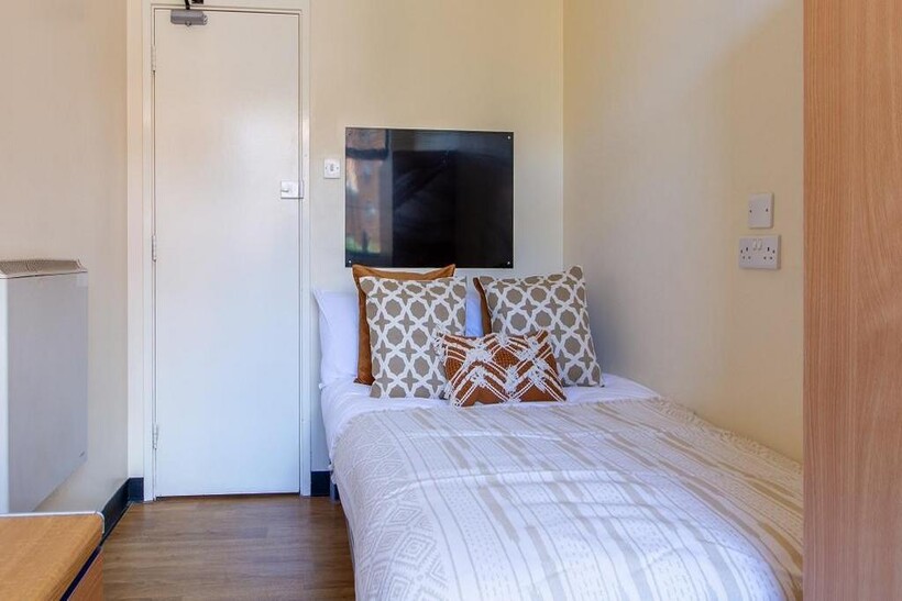 Grassmere Street, Leicester LE2 1 bed in a flat share to rent - £429 pcm (£99 pw)
