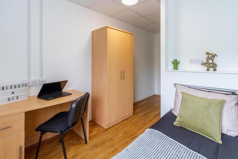 Clasketgate, Lincoln LN2 1 bed in a flat share to rent - £472 pcm (£109 pw)