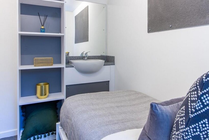 Bassett Green Road, Southampton SO16 1 bed in a flat share to rent - £524 pcm (£121 pw)