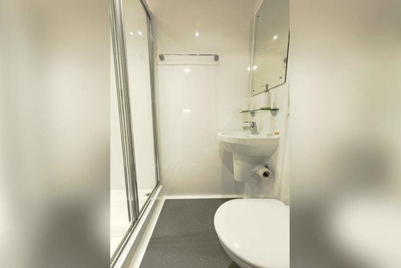 St Georges Quay, Lancaster LA1 1 bed in a flat share to rent - £693 pcm (£160 pw)
