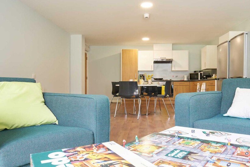 Dean Street, Bangor LL57 1 bed in a flat share to rent - £693 pcm (£160 pw)