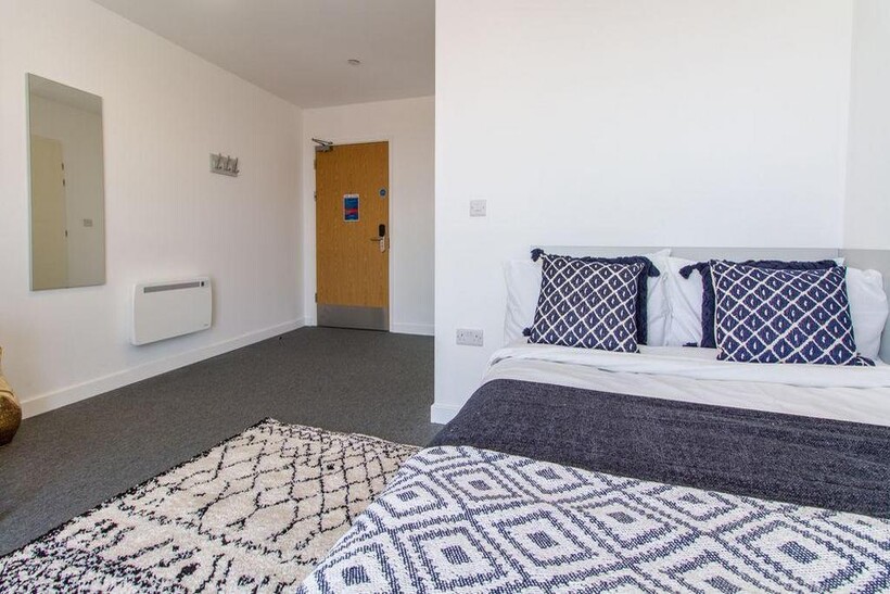 Cathedral Road, Derby DE1 1 bed in a flat share to rent - £758 pcm (£175 pw)