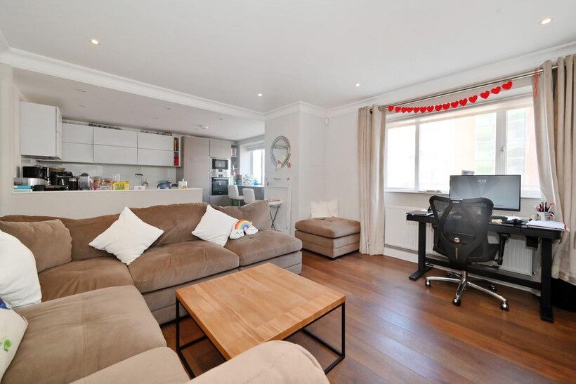 Harrington Road, SW7 2 bed apartment to rent - £4,225 pcm (£975 pw)