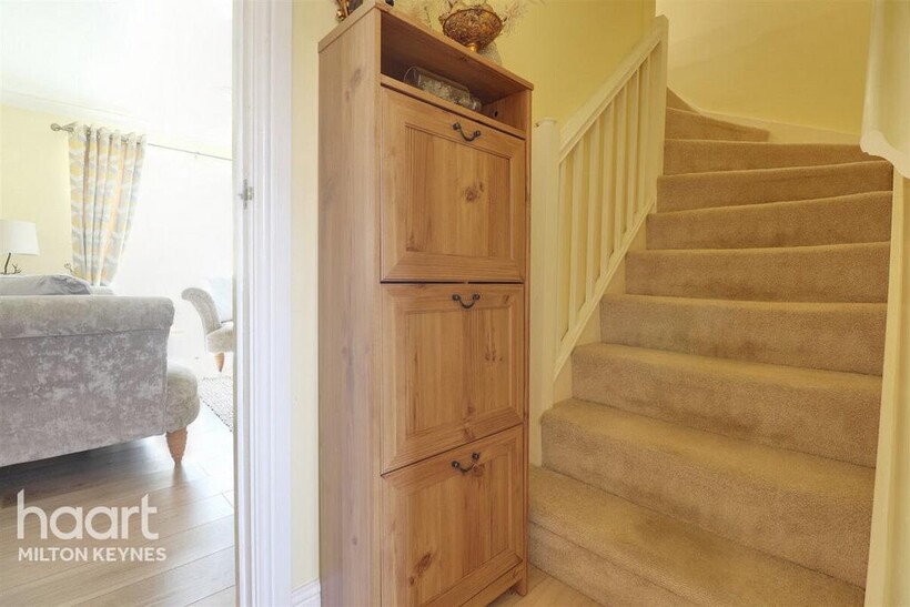 Redding Grove, Crownhill 3 bed detached house to rent - £1,595 pcm (£368 pw)