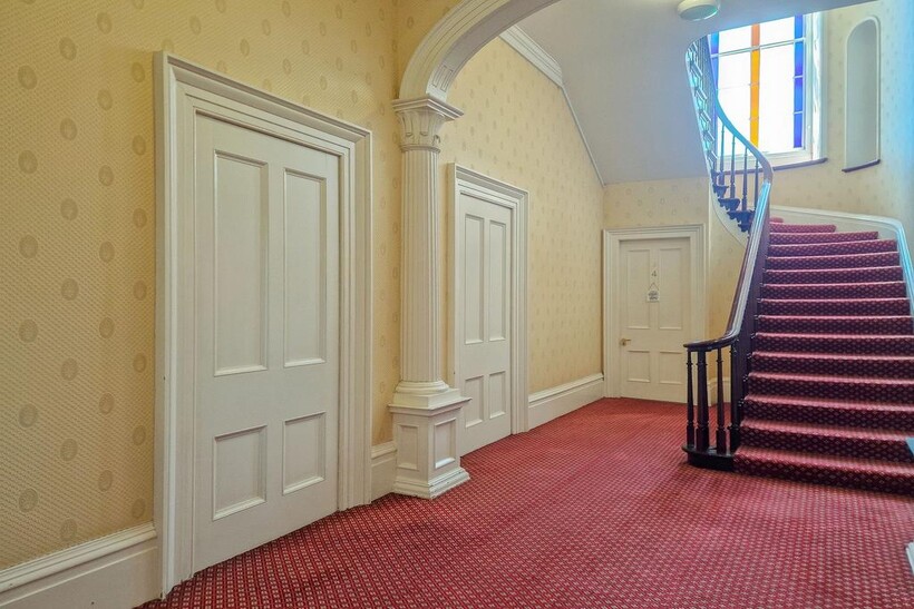 10 Gloster House, St. Helier 2 bed apartment to rent - £1,690 pcm (£390 pw)