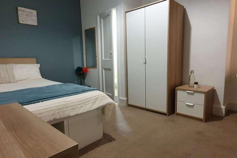 Meyrick rd ST17 1 bed in a house share to rent - £595 pcm (£137 pw)