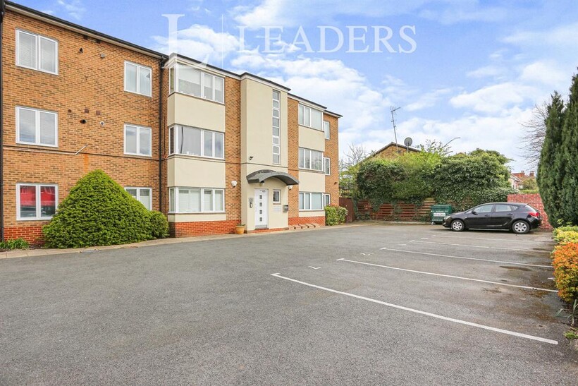 Burnt Ash Hill, Lee, SE12 2 bed apartment to rent - £1,575 pcm (£363 pw)
